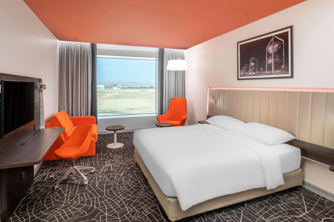 Park Inn By Radisson Jeddah Madinah Road Екстериор снимка