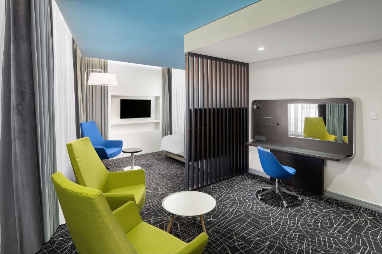 Park Inn By Radisson Jeddah Madinah Road Екстериор снимка