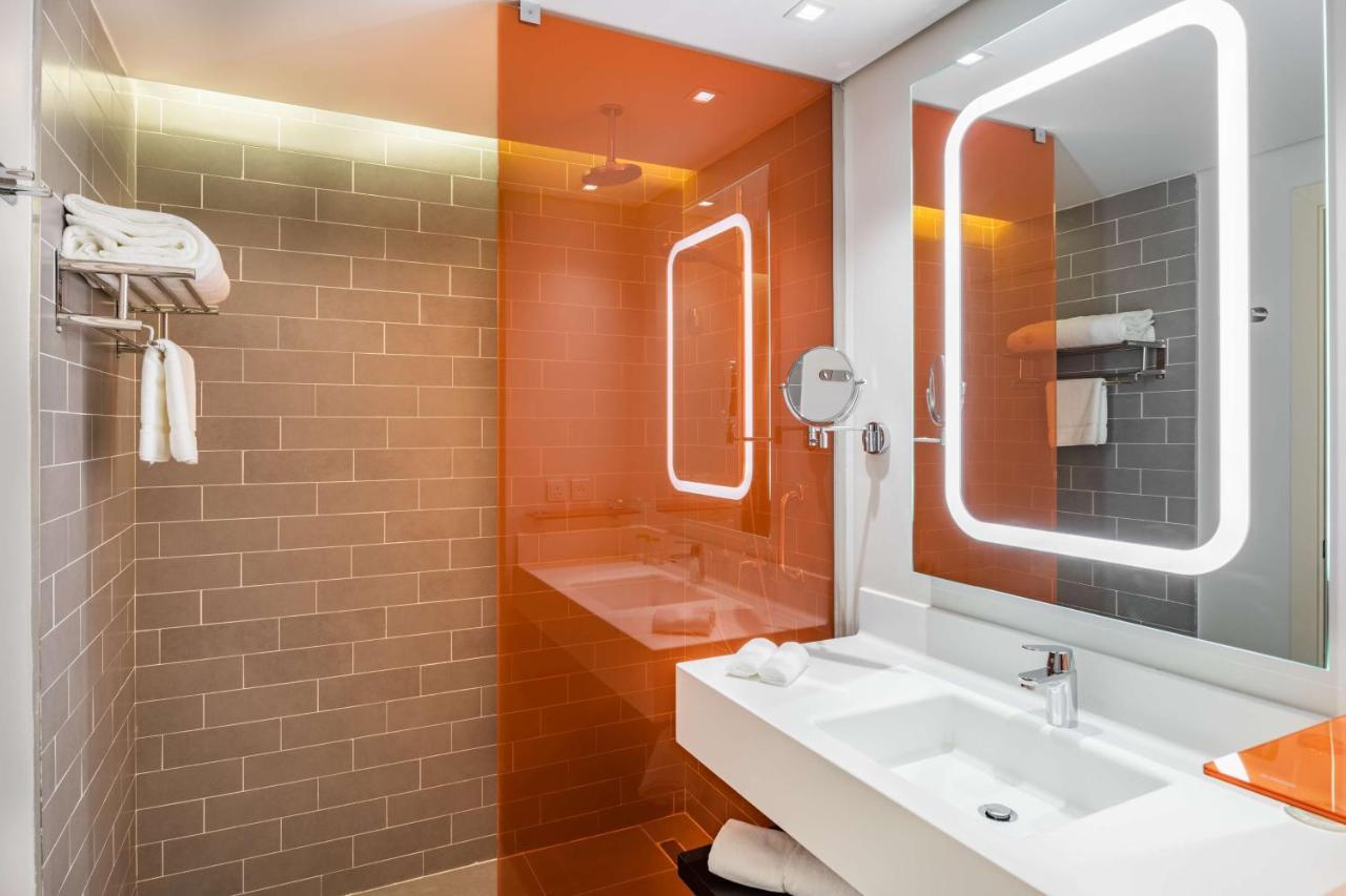 Park Inn By Radisson Jeddah Madinah Road Екстериор снимка